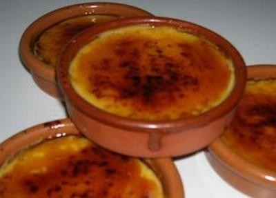 Crème catalane : spécialité espagnole - Photo par juanityA