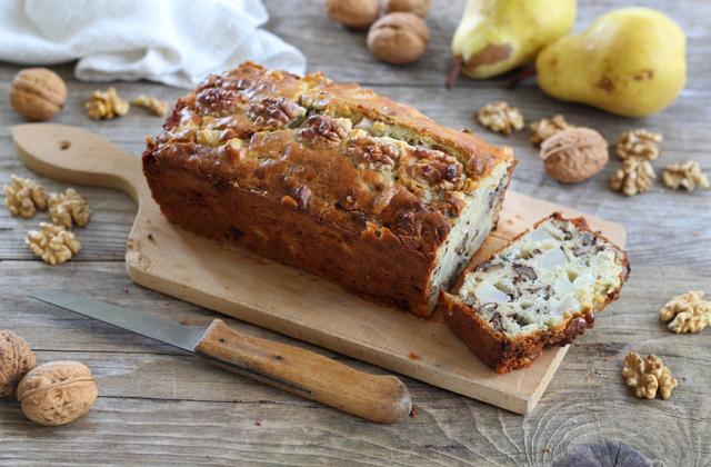 Cake aux Noix du Périgord AOP, roquefort et poires - Photo par Silvia Santucci