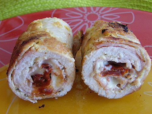 Roulés de dinde farcis au bacon, mozzarella et tomates séchées - Photo par lietarR