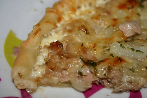Pizza au thon - Photo par jayolc
