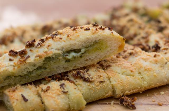 Breadsticks pesto-mozzarella - Photo par christophe thermostat7.fr
