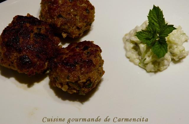 Boulettes de viande et tzatziki - Photo par Carmen
