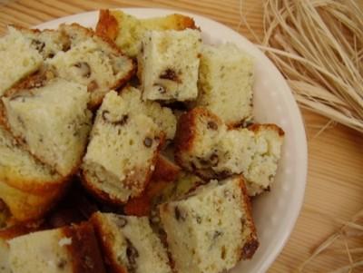 Cake au roquefort et aux noix, aux parfums de miel et de romarin - Photo par crosin