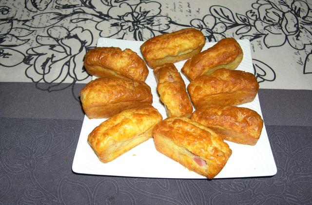 Petits cakes briochés au jambon - Photo par verade