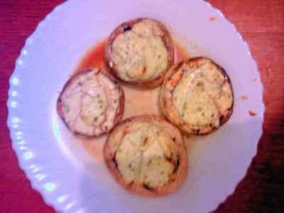Champignons farcis au fromage frais - Photo par santonocito