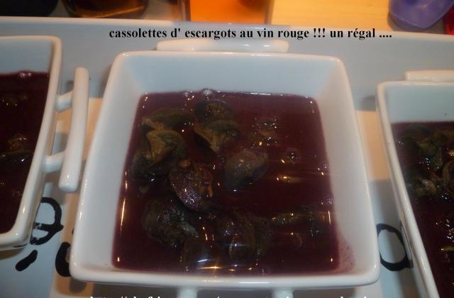 Cassolettes d'escargots de Bourgogne au vin rouge - Photo par emmaleD