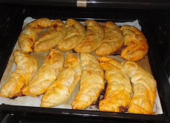 Croissants salés steak hâché - Photo par giabar