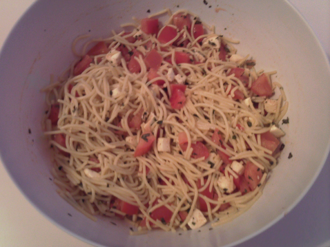 Salade de spaghetti au basilic - Photo par 750g