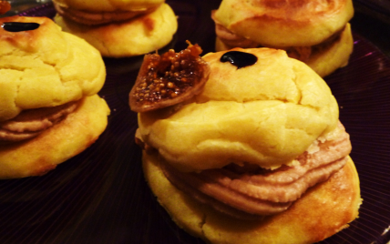 Choux à la crème de foie gras - Photo par Mère et Filles