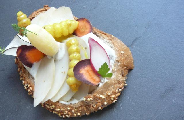 Tartine à la crème de Saint Agur et légumes oubliés - marionP6