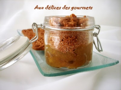 Crumble à la rhubarbe et aux speculoos - Photo par fimere2
