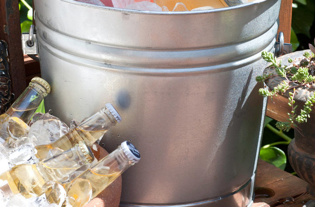 Devenez la star de l'été avec ces 5 façons trop sympas de servir les boissons  - Pascale Weeks