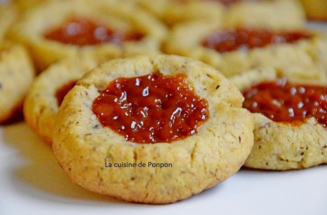 Biscuits aux noisettes et à la confiture de lait - Photo par Ponpon