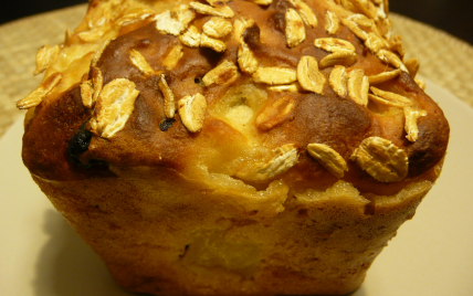 Cake gourmand aux pommes et raisins secs aux flocons de kamut - Photo par cuisinl