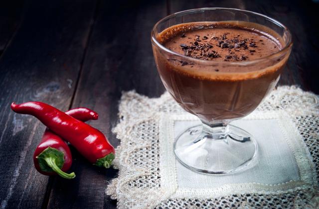 Mousse au chocolat au piment d'Espelette - Photo par eric deconfin