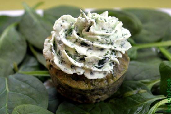 Cupcake aux épinards et fromage frais aux herbes - Photo par rose and cook