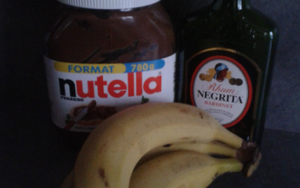 Crêpes à la banane flambée au rhum, Negrita et Nutella - darton
