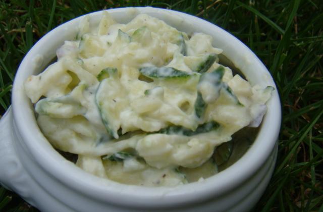 Rémoulade de courgettes au fromage de chèvre frais et aux fines herbes - Photo par uston2