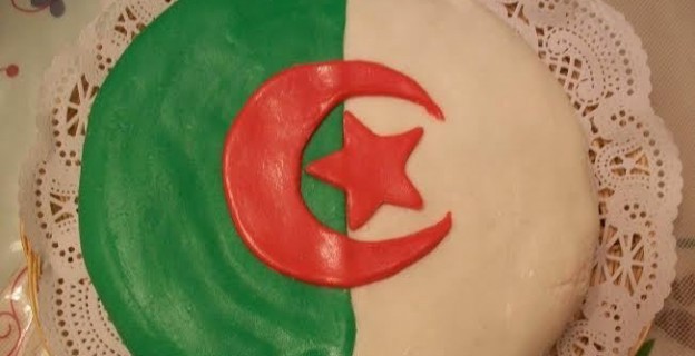 Diaporama 10 Gateaux Drapeaux Algerie