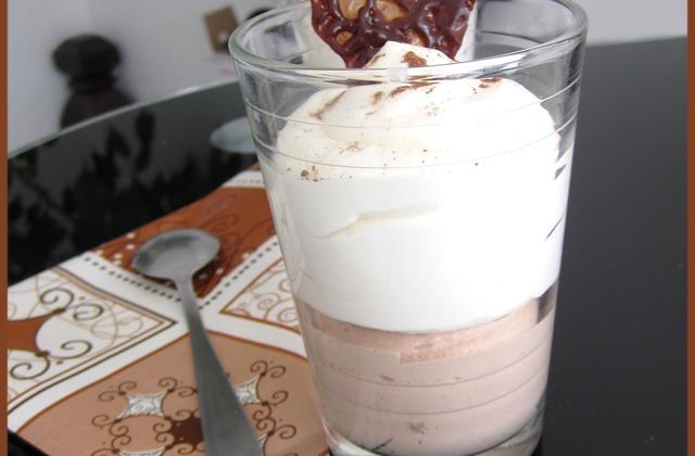 Mousse aux 2 chocolats et tuile Carambar - Cissou34