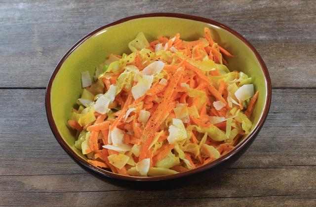 Salade de carottes râpées, coco et citron vert - Photo par 750g