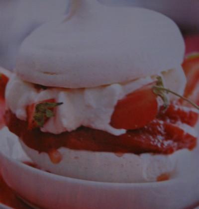 Petite meringue aux fraises - stourb