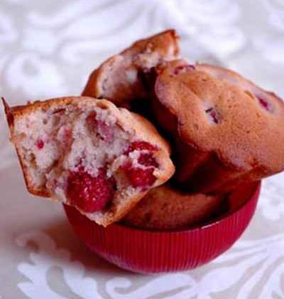 Mini cakes aux framboises - Photo par cyrielu