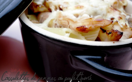 Cassolettes gratinées de pennes au poulet fumé à la crème de camembert - Photo par le blog jedism