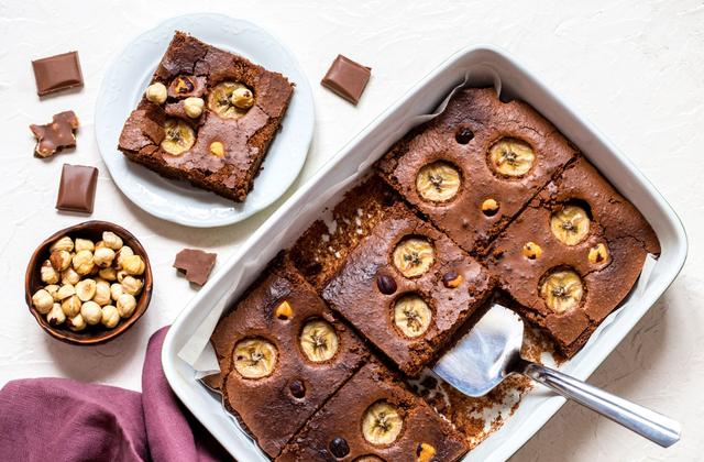 Brownie au chocolat, banane et noisettes - Photo par 750g