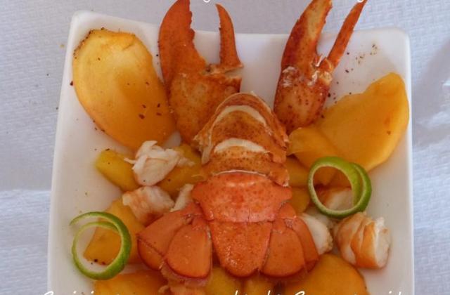 Salade de homard-gambas, kaki et mangue - Photo par Carmen