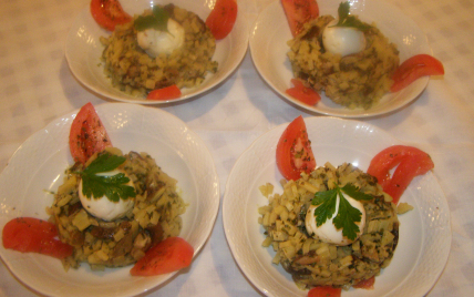 Risotto de pommes de terre aux cèpes et œufs mollets - Photo par findv