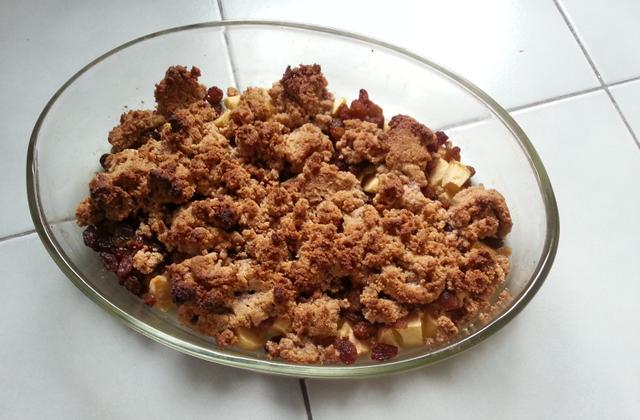 Crumble pommes-raisins secs aux speculoos - Photo par isabel9GE