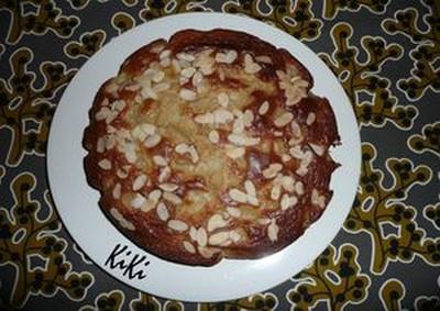 Mon gâteau aux poires, yaourt et amandes effilées - lucilen9