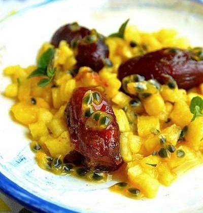 Ananas, dattes Med'joul et fruits de la passion - Photo par Chef Damien