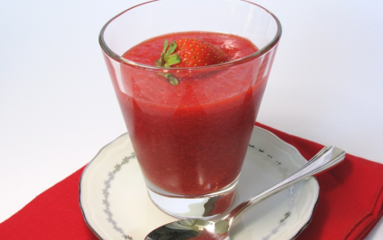 Recette de soupe fraises - Photo par lafaimdesdelices