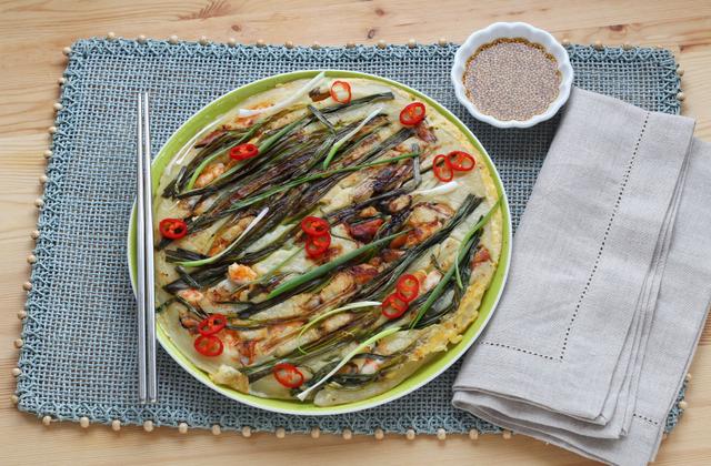 Haemul pajeon (Crêpe coréenne à la ciboule et aux fruits de mer) - Photo par Silvia Santucci