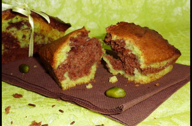 Minis cakes marbré pistache et chocolat - Photo par les gourmandises de chloe