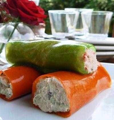 Cannellonis de poivrons à la mousse de thon et saumon - Photo par sophienO
