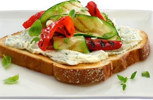 Toast aux légumes 'Antipasti' - Photo par philad3