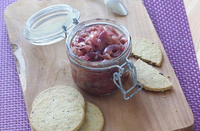 Confit d’oignons rouges - Photo par Silvia Santucci