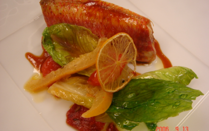 Le rouget farci à la moelle et ail rose, confit de légumes à la lavande - Photo par bzhquem
