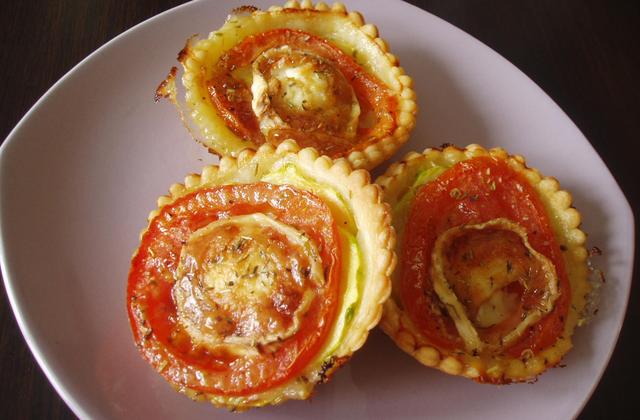 Tartelette soleil d'Annette (courgette, tomate, chèvre) - Photo par du plaisir dans ma cuisine