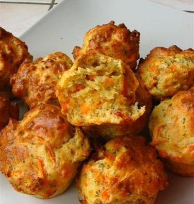 Petits cakes italiens origan tomates parmesan - - Photo par lagerb