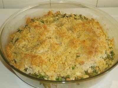 Crumble aux asperges vertes, petits pois et chèvre - Photo par newelm