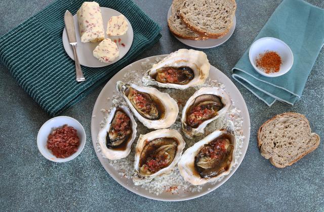 Huîtres chaudes au bacon grillé, sauce au vinaigre balsamique - Photo par Silvia Santucci