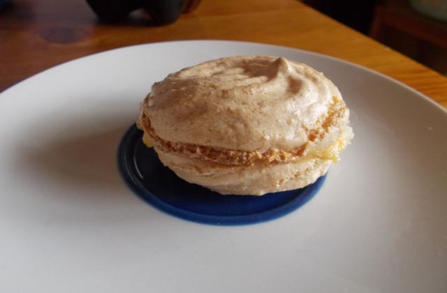 Macarons au lemon curd au Companion - Photo par 750g