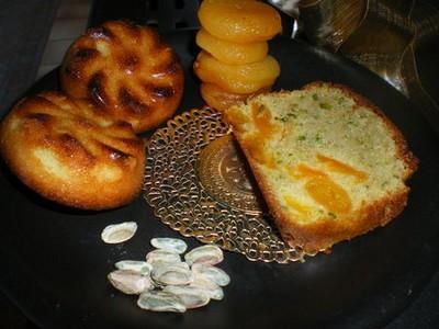 Cake aux abricots moelleux et aux pistaches - Photo par christxsz