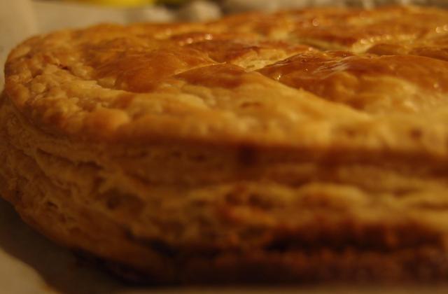Galette Frangipane Abricot - Photo par petitemeuhencuisine