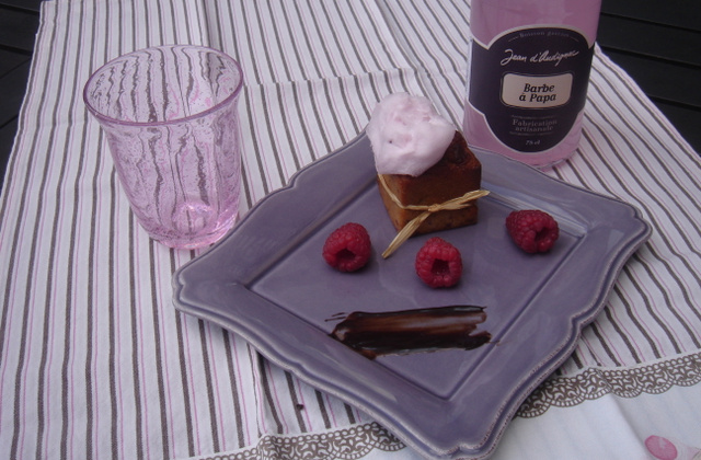 Recette Cubes Cakes Rhubarbe Brisures De Framboises Et Barbe A Papa 750g