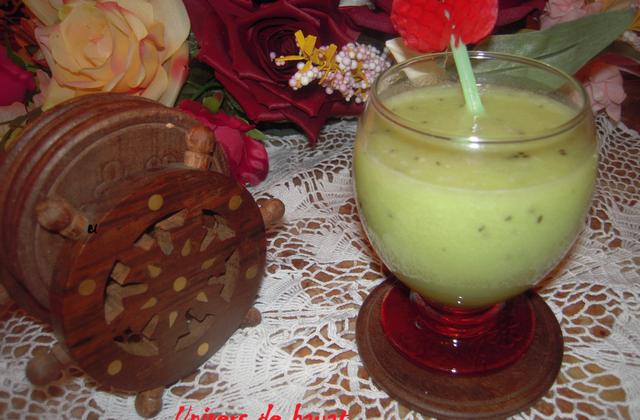 Smoothie de kiwi - hayat de universdehayat